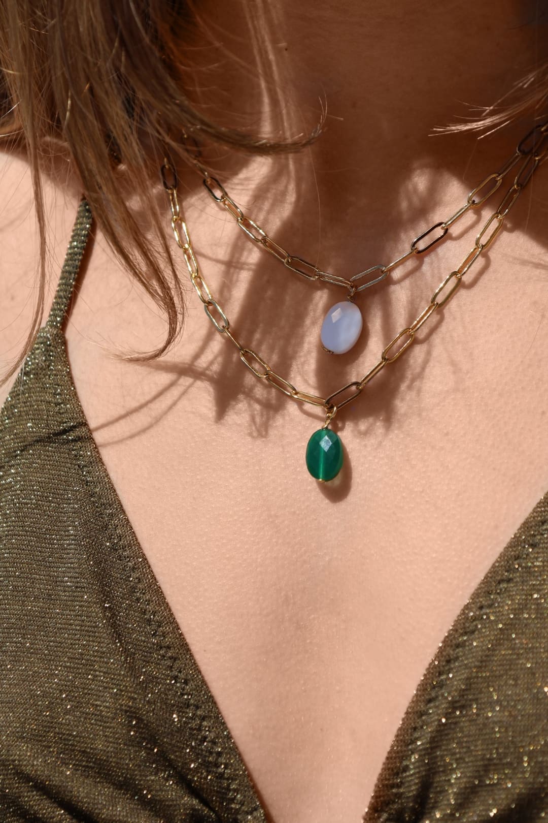 collier femme pierre verte et blanche 